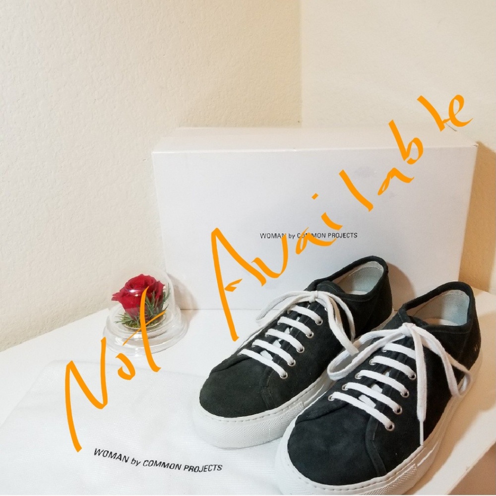 NWT Women by Common Projects in Dark Grey 5B